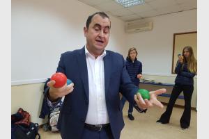Learning to Juggle - Media Gallery 27