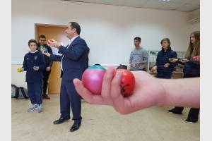 Learning to Juggle - Media Gallery 34